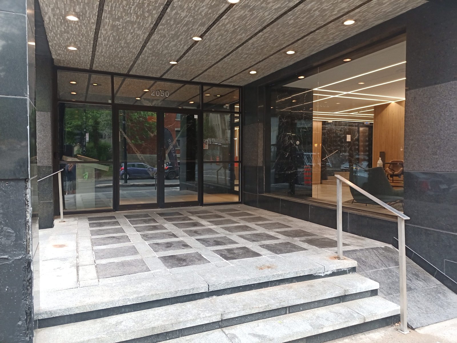 outside 01
